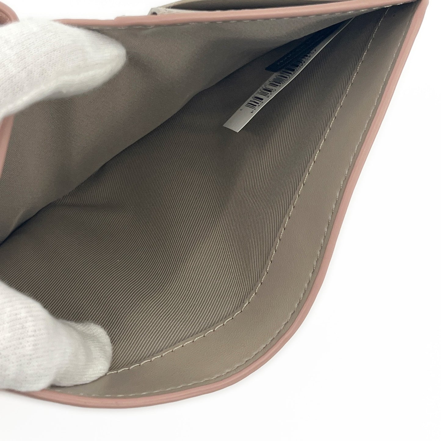 Marc Jacobs Snapshot Compact Wallet in Pink Leather 2S4SMP007S02