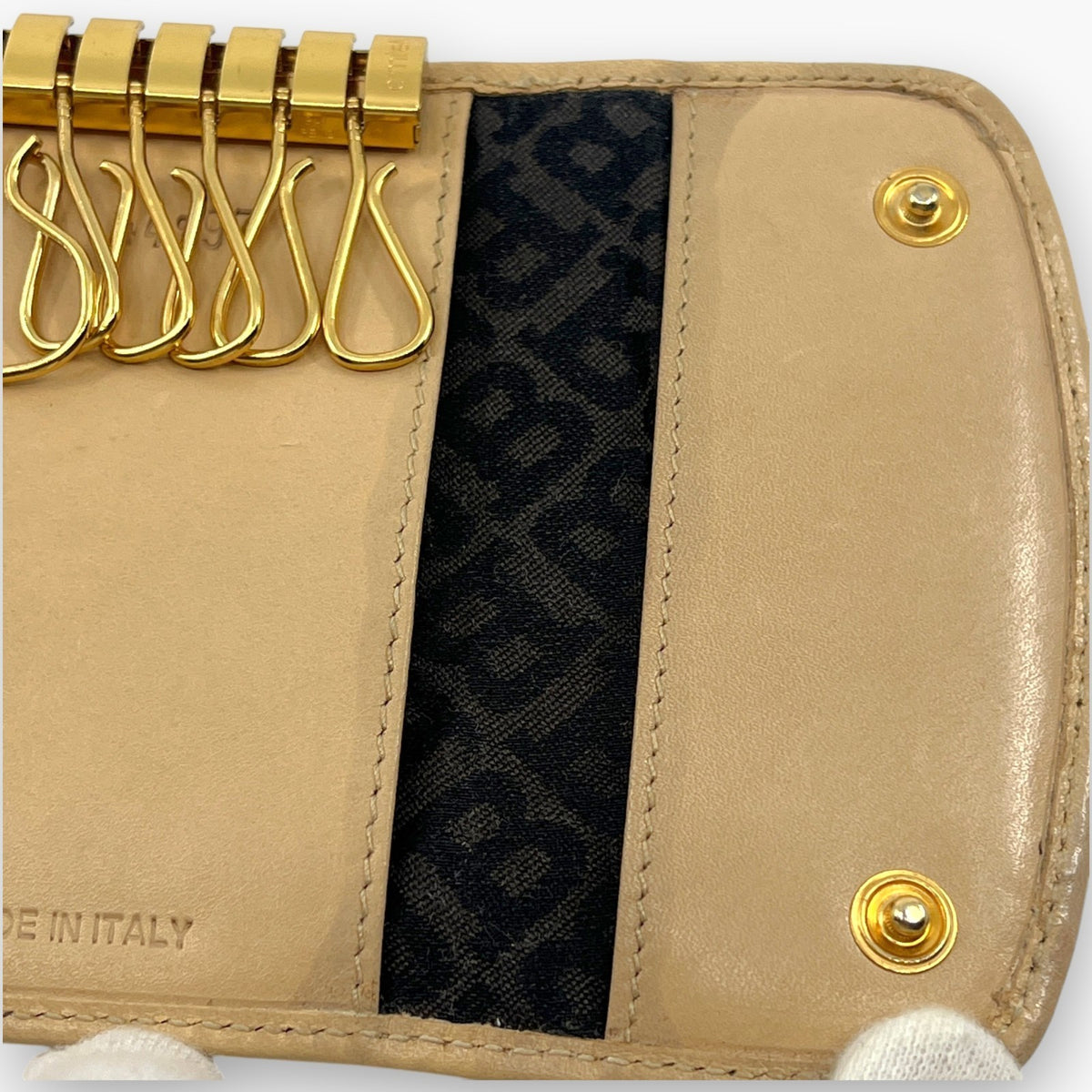 BALLY Leather Key Case 6 Hooks Beige Gold Tone Logo Made in Italy