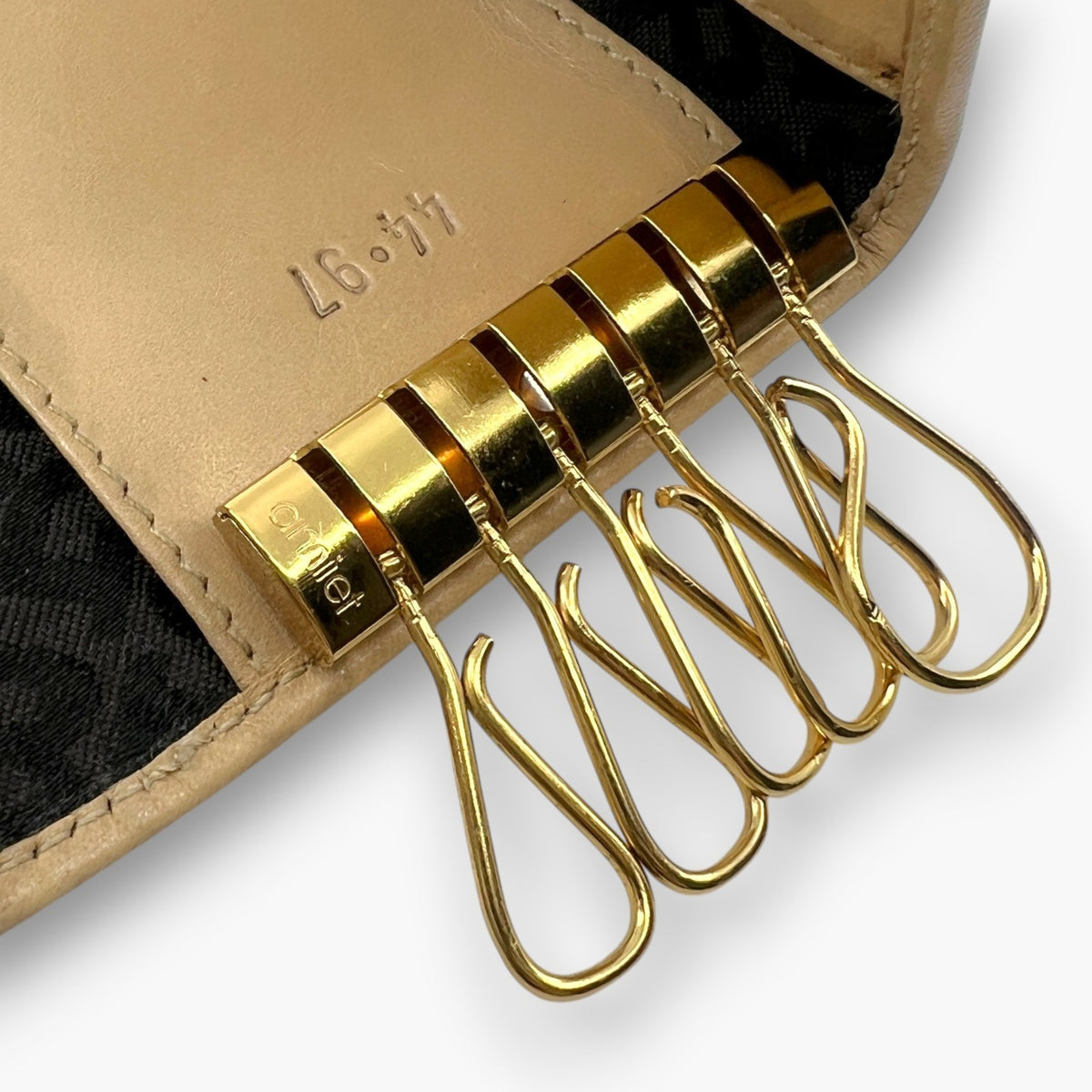 BALLY Leather Key Case 6 Hooks Beige Gold Tone Logo Made in Italy