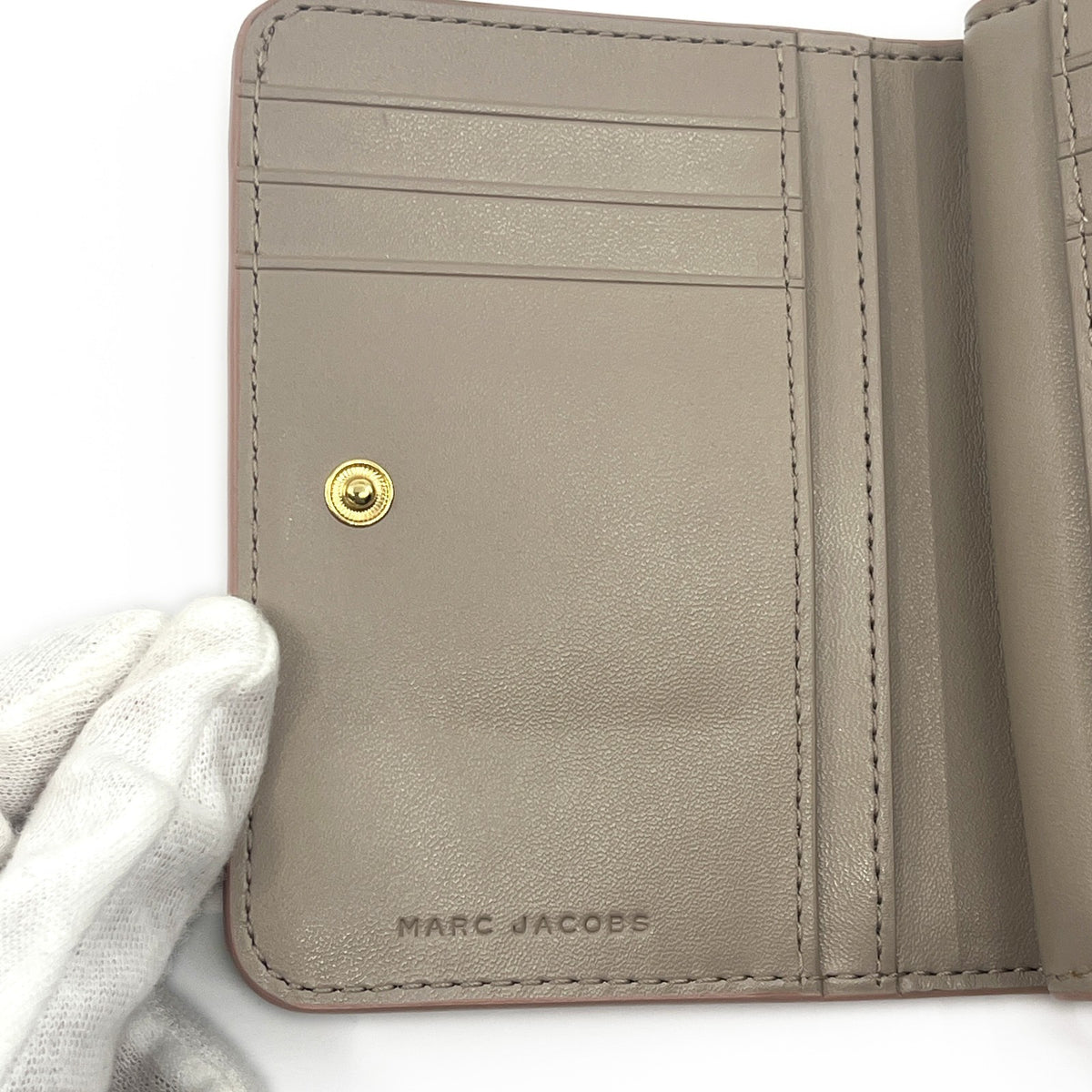 Marc Jacobs Snapshot Compact Bi-fold Wallet Pink Leather 2S4SMP