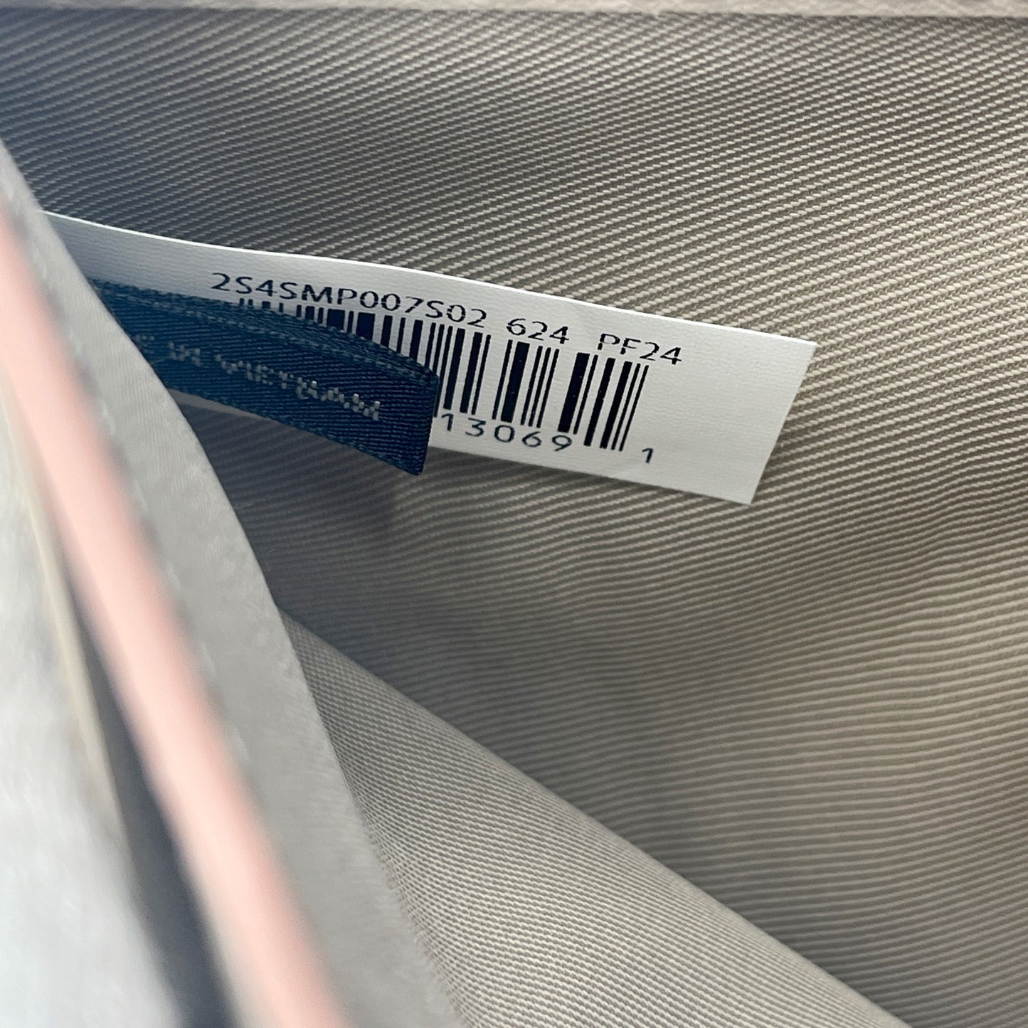 Marc Jacobs Snapshot Compact Wallet in Pink Leather 2S4SMP007S02