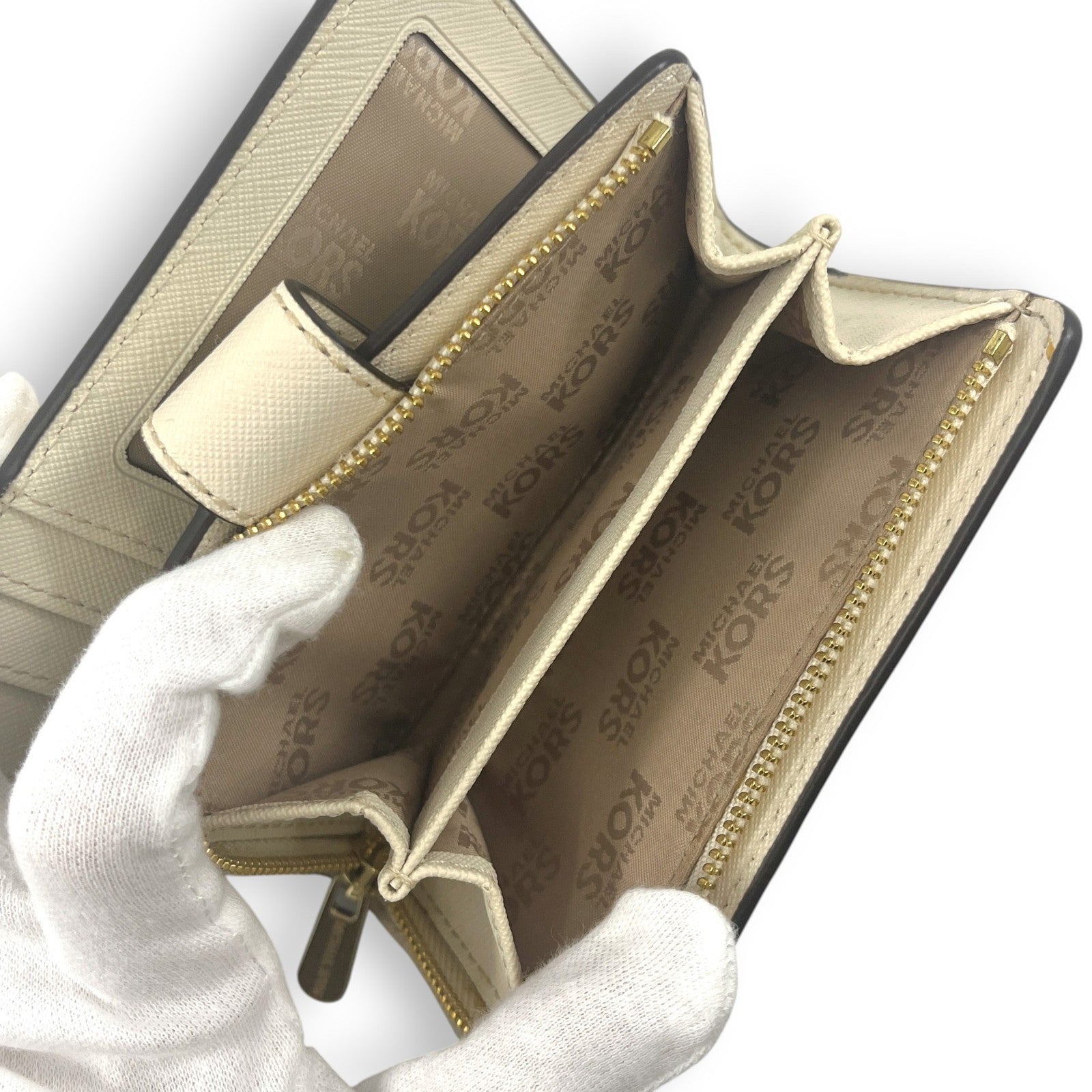 Michael Kors White Leather Compact Bifold Wallet