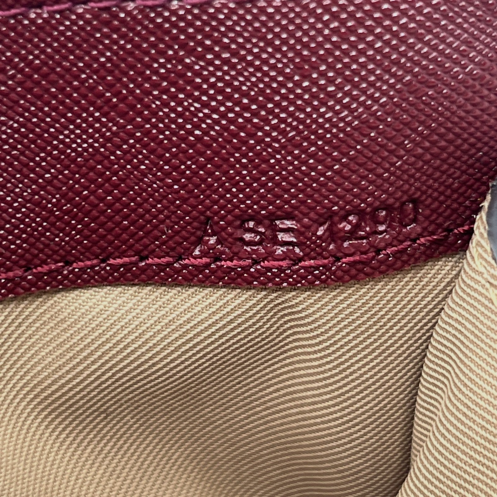 Marc Jacobs Burgundy Leather Zip Card Case with Key Ring and ID Window