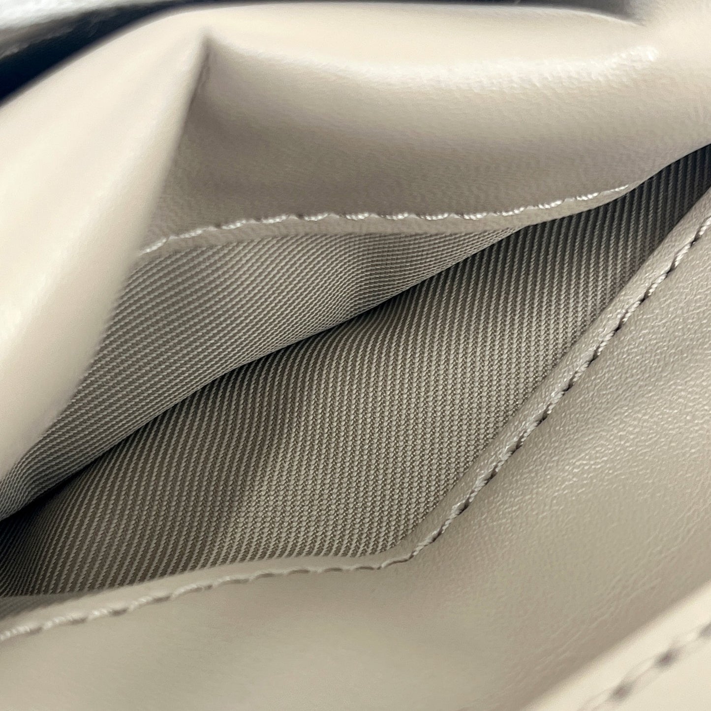 Marc Jacobs Snapshot Compact Wallet in Pink Leather 2S4SMP007S02