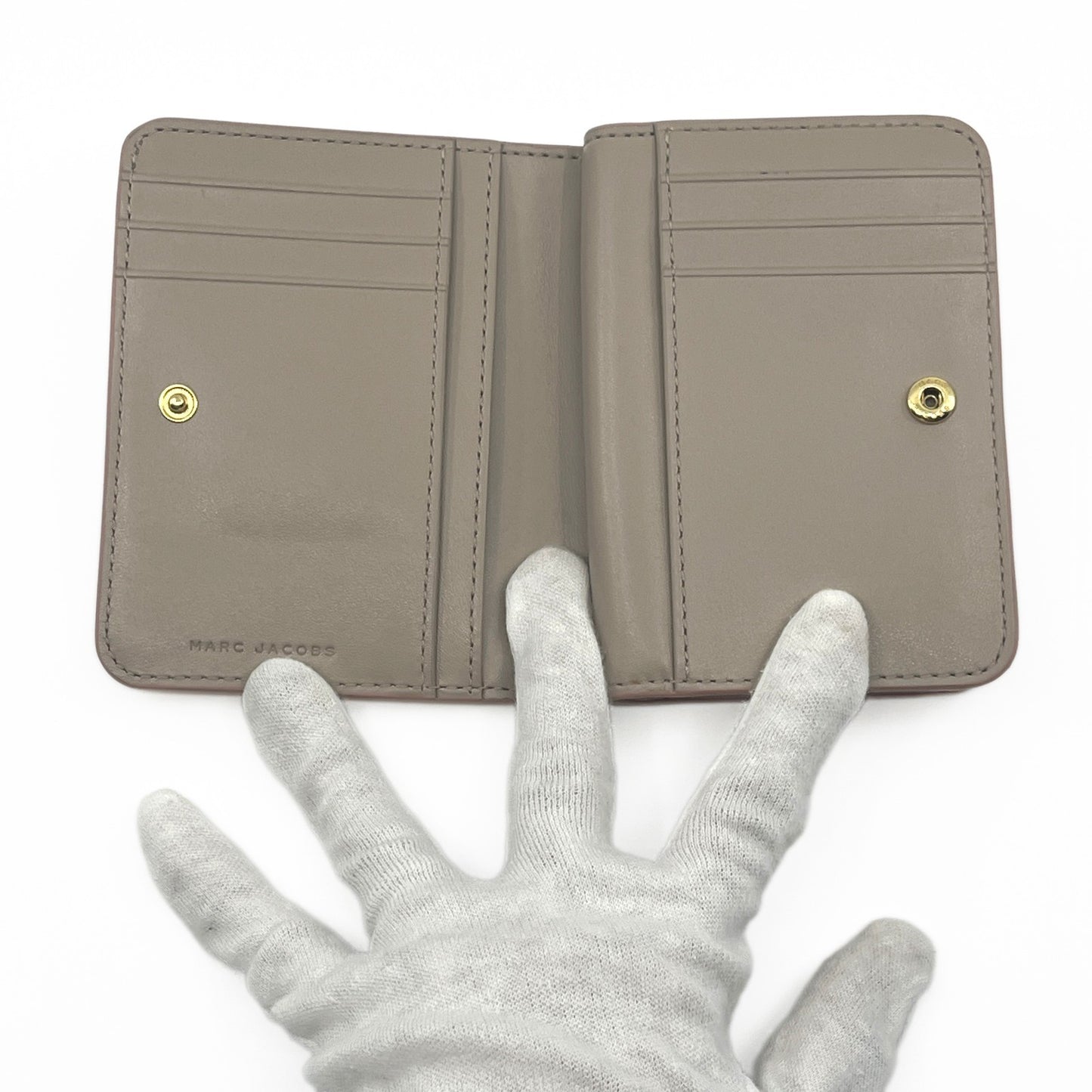 Marc Jacobs Snapshot Compact Wallet in Pink Leather 2S4SMP007S02