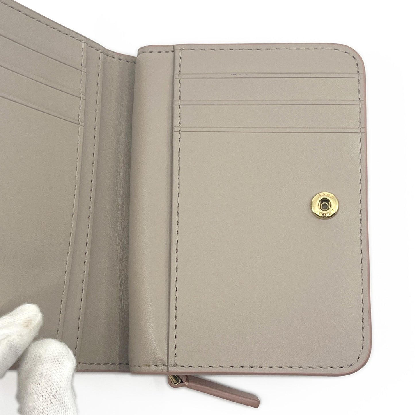 Marc Jacobs Snapshot Compact Wallet in Pink Leather 2S4SMP007S02