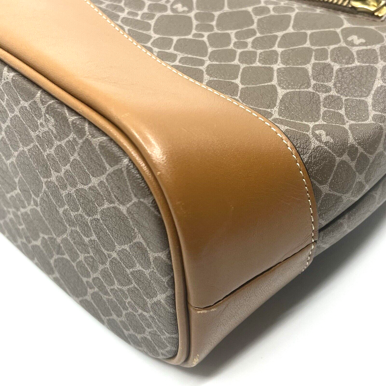 Nina Rich Leather Shoulder Bag Brown Key Case Necklace 3 Set